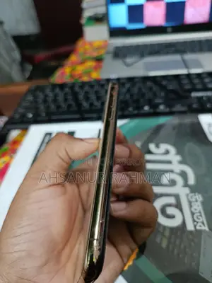 Apple iPhone XS (Used)