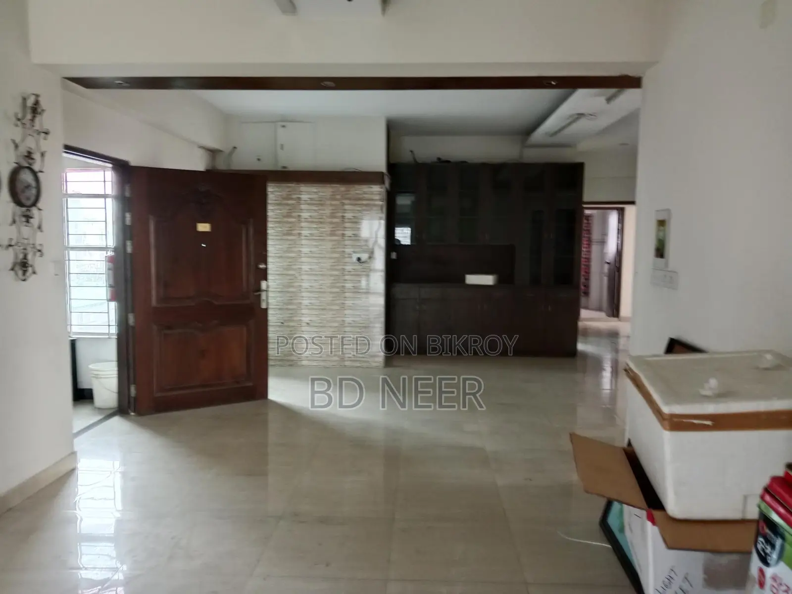বনানীতে ৩ বেডরুমের ভালো আনফার্নিশড অ্যাপার্টমেন্ট ভাড়ার জন্য উপলব্ধ