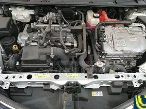 Toyota Axio HYBRID EX 2020