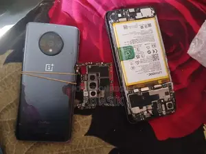 OnePlus 7T (Used)