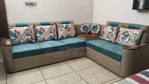 SOFA SEGUN. M # 571