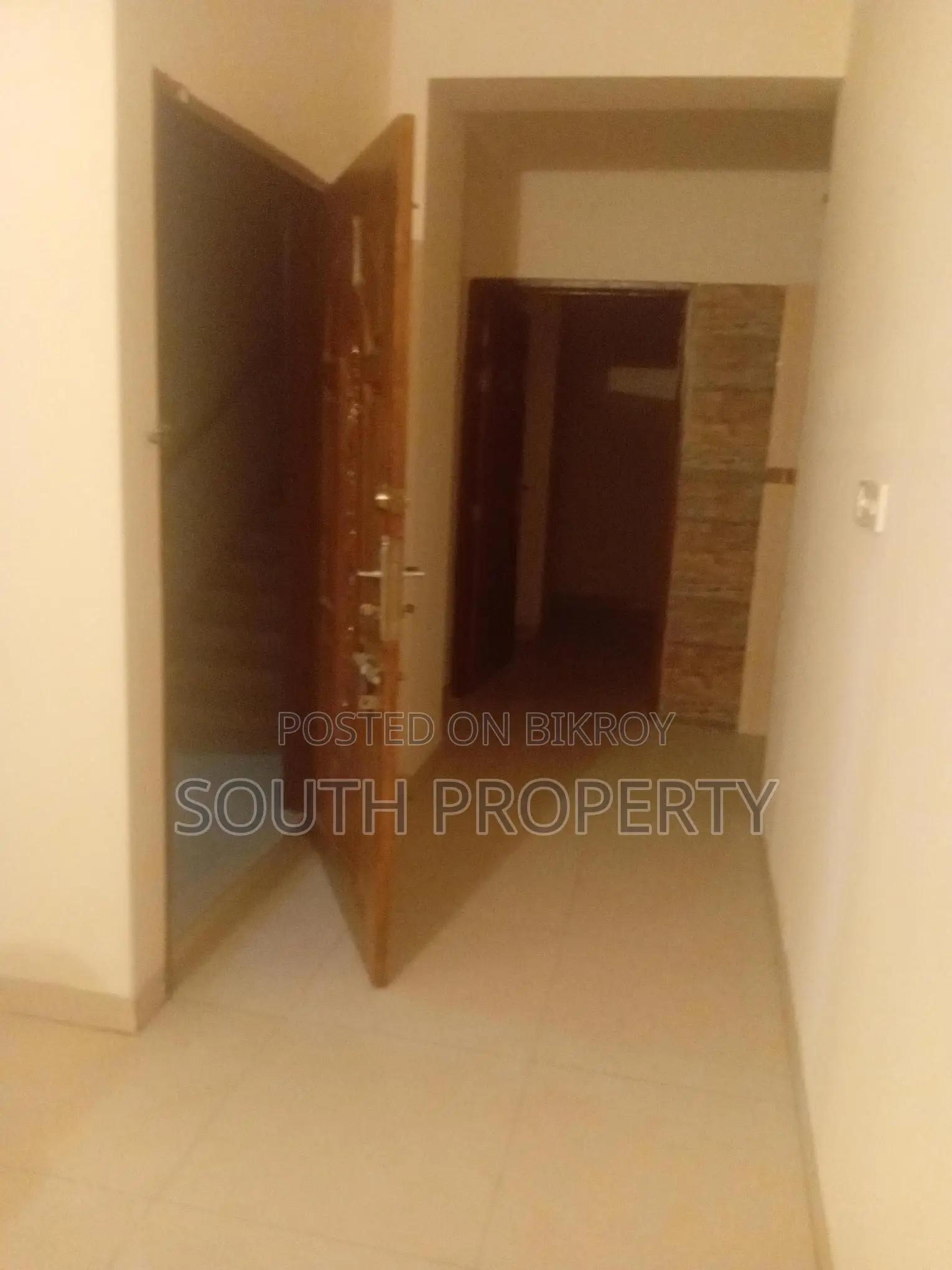 Ready used 1550 sft flat sale at Khilgaon Reazbagh