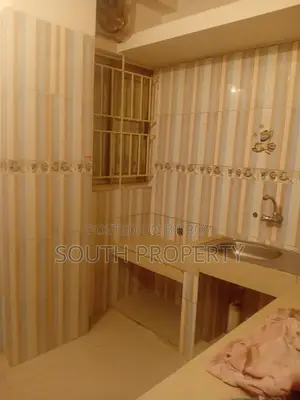 Ready used 1550 sft flat sale at Khilgaon Reazbagh
