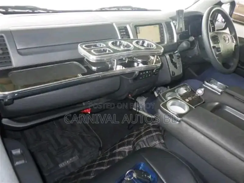 Toyota Hiace SUPER GL DARK PRIME 2021