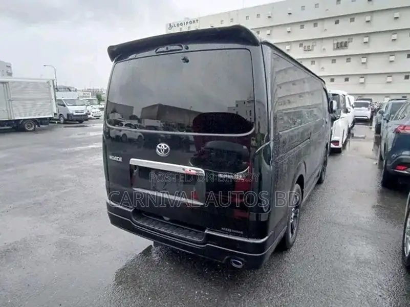 Toyota Hiace SUPER GL DARK PRIME 2021