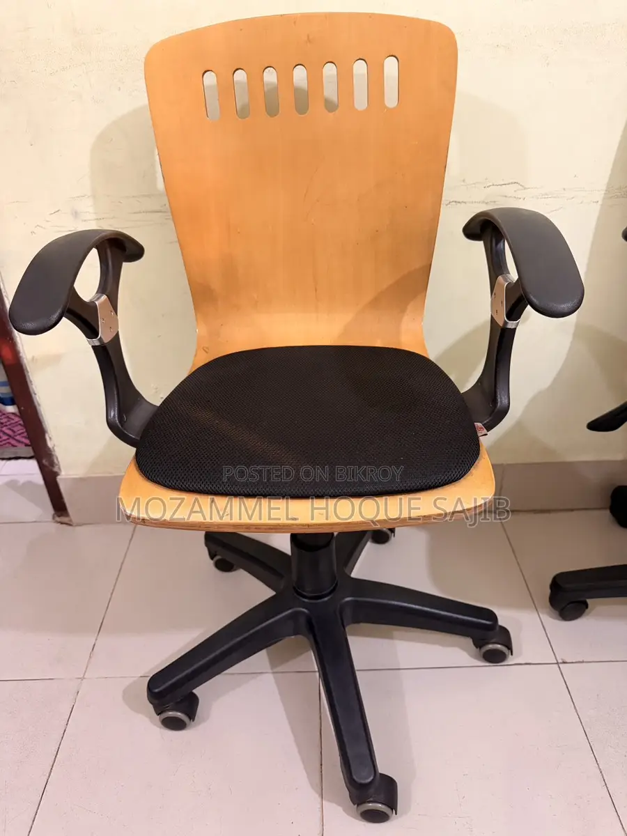 Regal Brand Used Chair in Fresh Condition