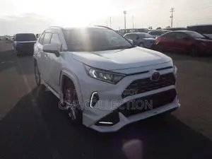 Toyota RAV4 G-Z Non Hybrid Pearl 2021