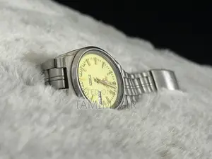 Analogue Watch for sale