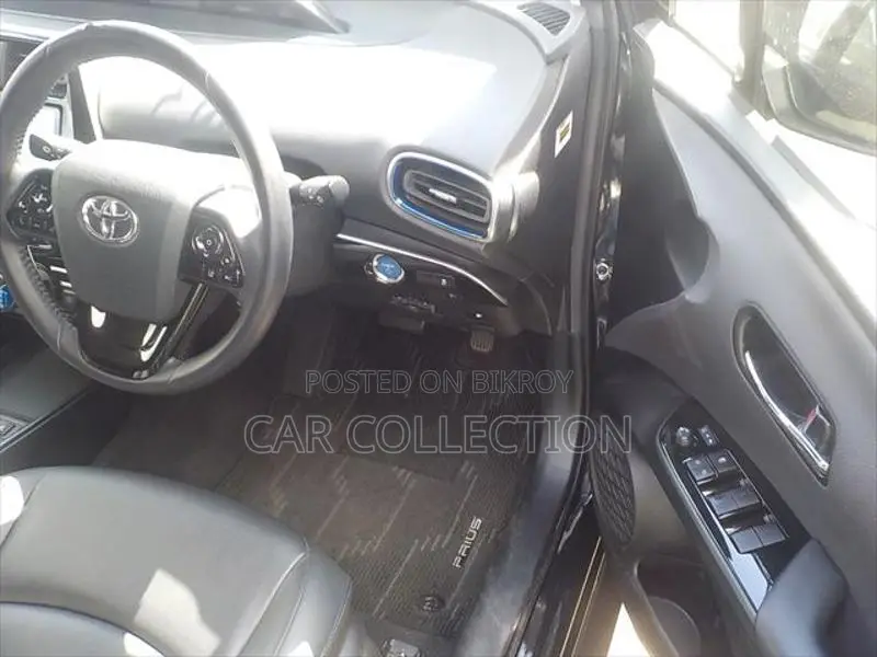 Toyota Prius S TTS Hyb Mica Blue 2021
