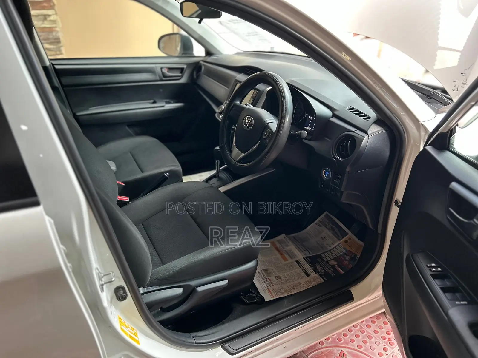Toyota Fielder EX PKG সাদা / ২০২০