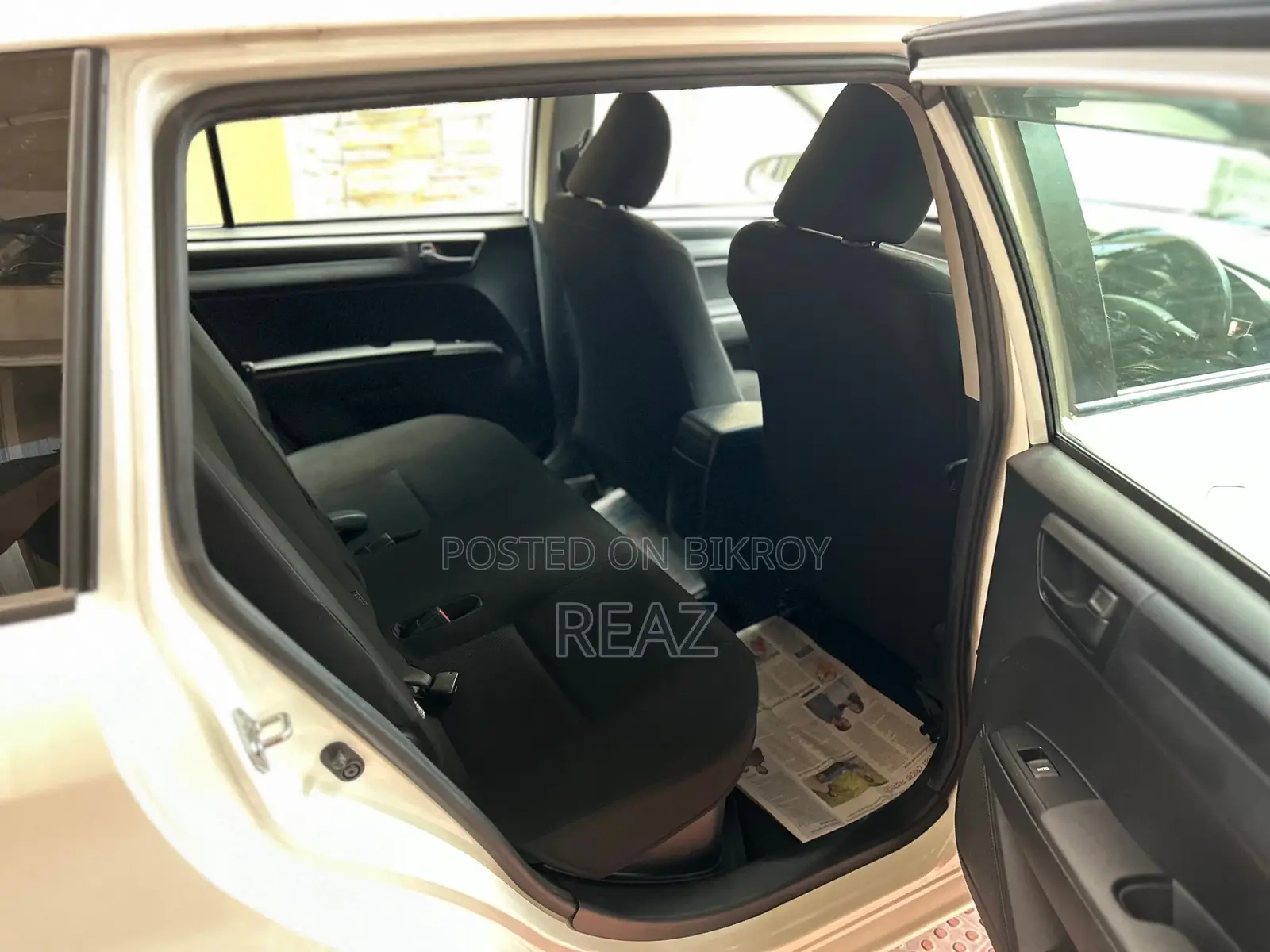 Toyota Fielder EX PKG সাদা / ২০২০