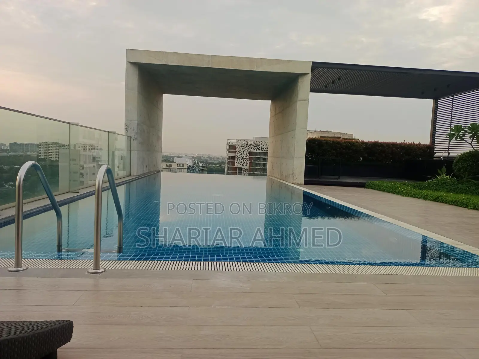 Make This 5490 Sqft(gym-pool) Nice Flat Yours, By Renting It In Gulshan