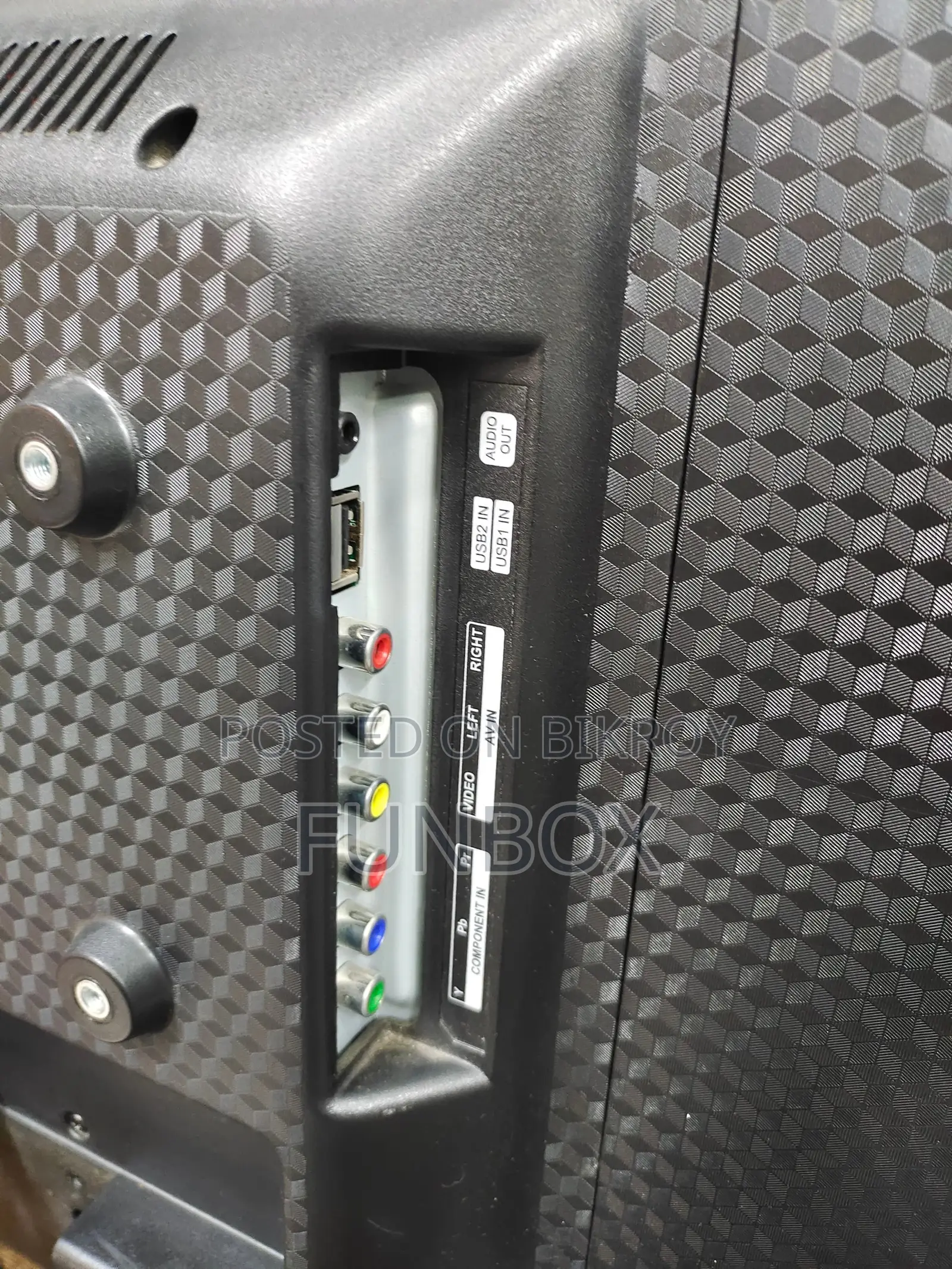 New Walton W32Q20 32” Basic LED TV Clearance Sale