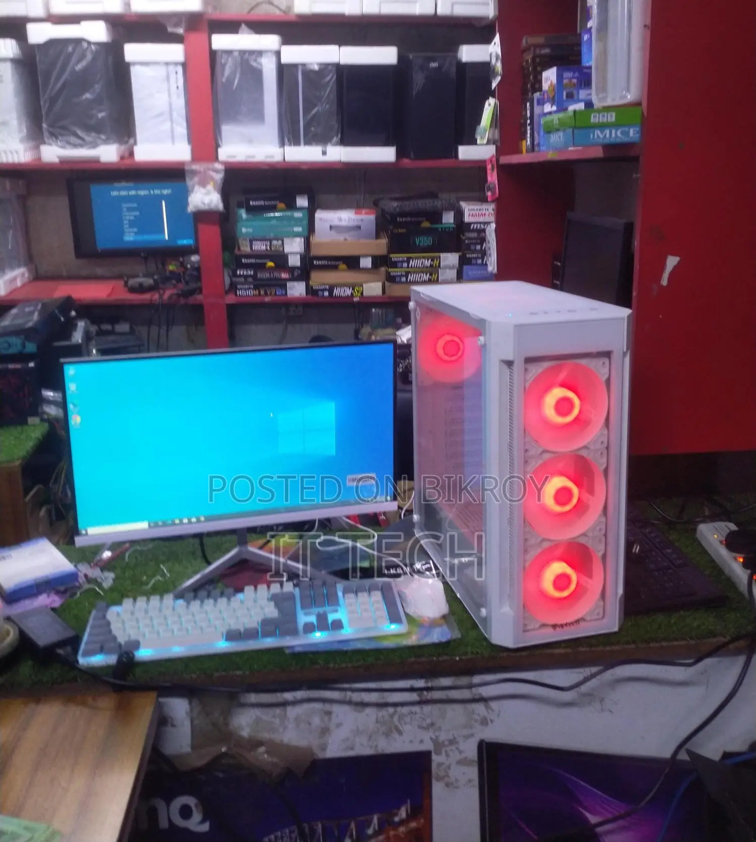 16GB RAM Core i7 Super 1TB/128GB SSD 4GB GRPX & HP 19" LED