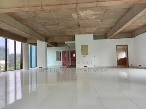 3950 Sqft Ground floor shop Showroom Cafe Rent in Gulshan Avenue Corner