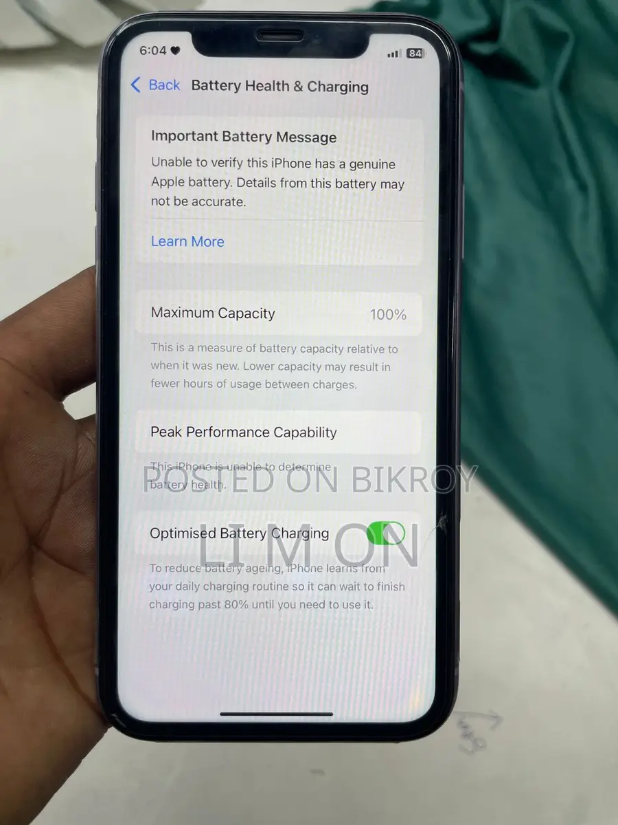 Apple iPhone 11 . (Used)