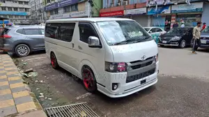 Toyota Hiace SGL DPS2 MODELLISTA 2021