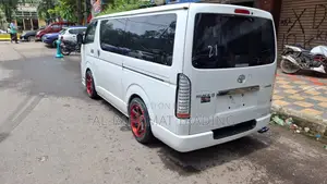 Toyota Hiace SGL DPS2 MODELLISTA 2021