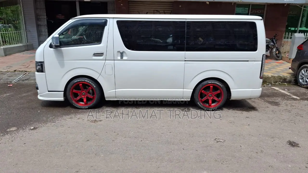 Toyota Hiace SGL DPS2 MODELLISTA 2021
