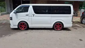 Toyota Hiace SGL DPS2 MODELLISTA 2021