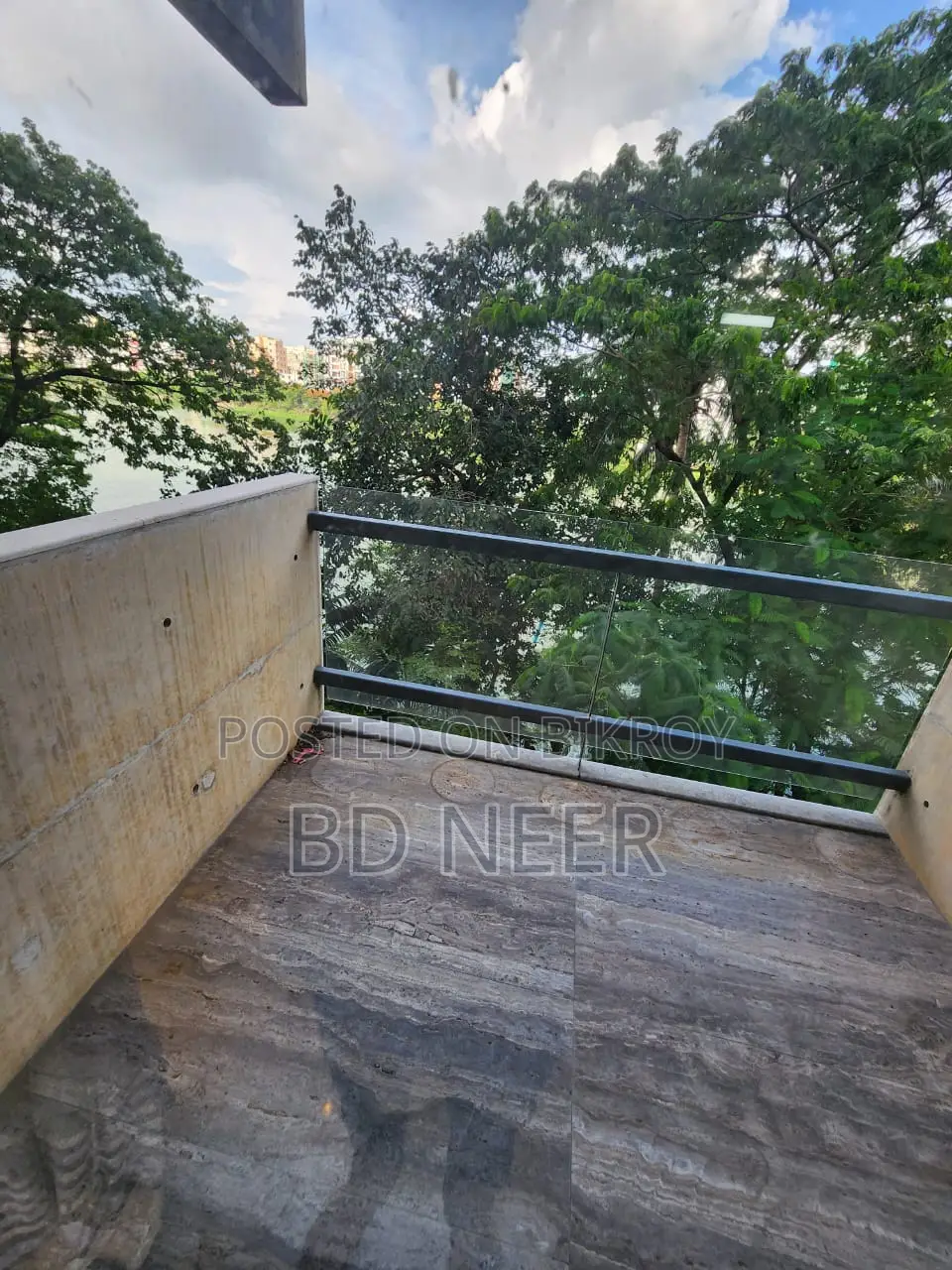 Fully Furnished 3 Bedroom 3rd Floor Flat Rent in Gulshan-1