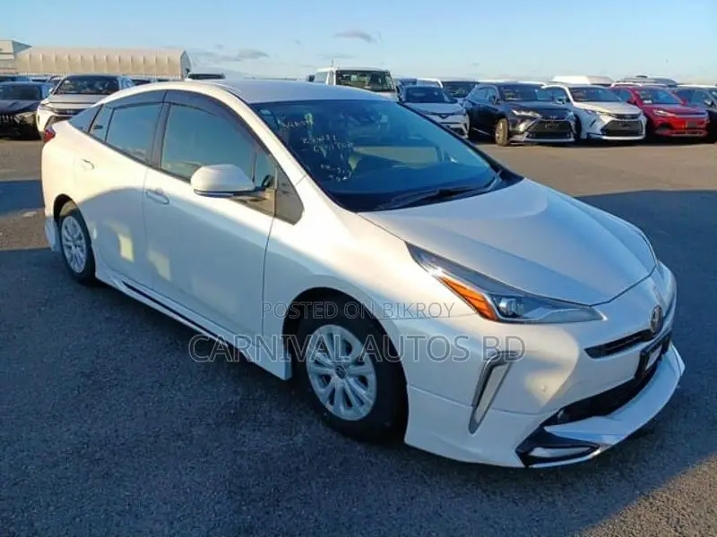 Toyota Prius S SAFETY PLUS 2021