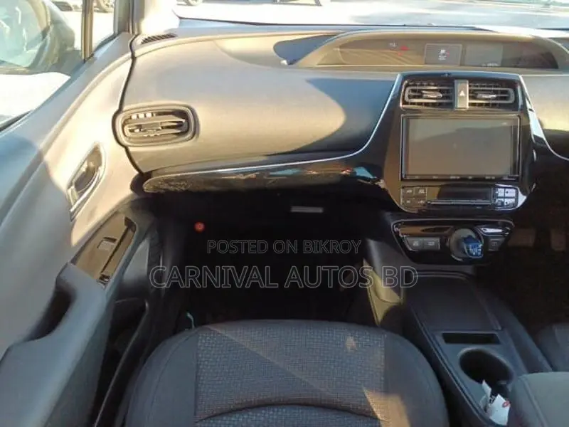Toyota Prius S SAFETY PLUS 2021