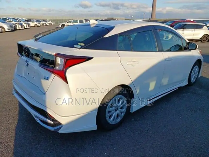 Toyota Prius S SAFETY PLUS 2021