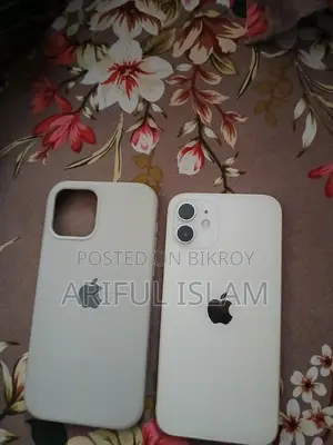 Apple iPhone 12 (Used)