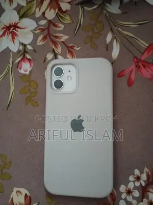 Apple iPhone 12 (Used)