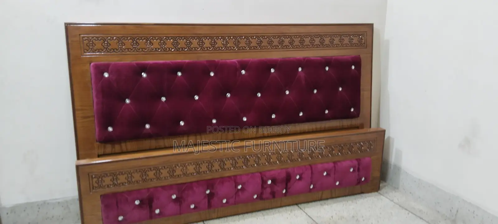 BED 6/7 FEET CANADIAN OAK VELVET. M # 7344