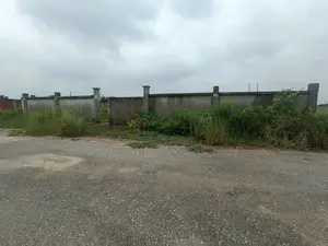 On 75ft, Near Park, 3 Katha Plot In Sec#15
