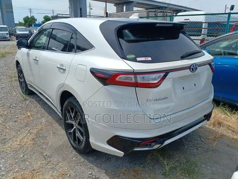 Toyota Harrier Premium 2020