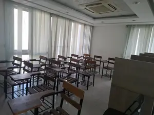 ৪৫০০ বর্গফুটের আবাসিক/অফিস স্পেস ভাড়ার জন্য, ২টি পার্কিং সুবিধাসহ
