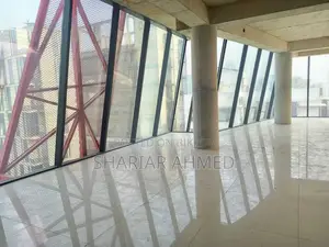 4200 Sqft Exclusive Commercial Property Rent Gulshan Avenue