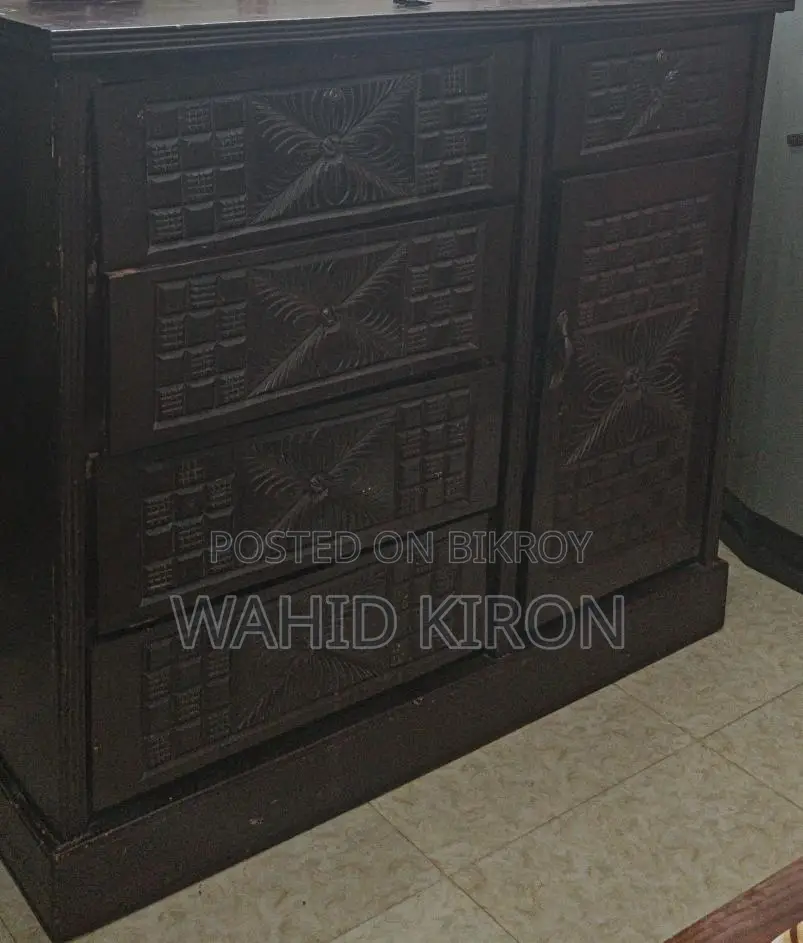 Gamari Wood Wardrobe