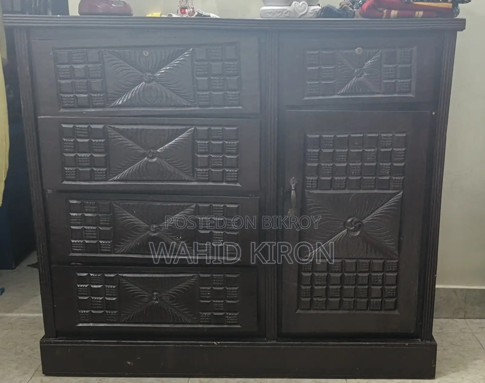 Gamari Wood Wardrobe