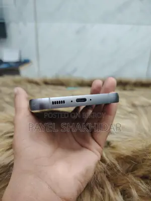 Samsung Galaxy S23 FE . (Used)