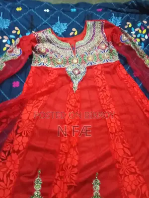Women's Gown Dress (Lightly used, durable, high-quality)