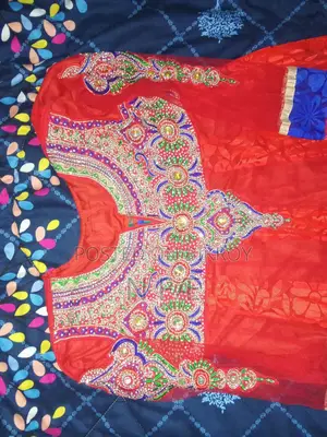 Women's Gown Dress (Lightly used, durable, high-quality)