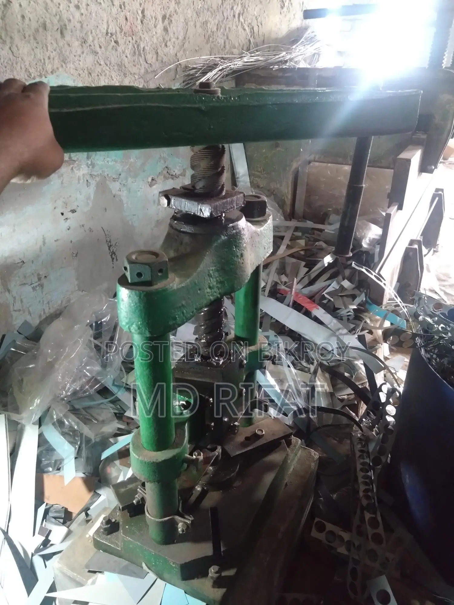 Ball Press Machine
