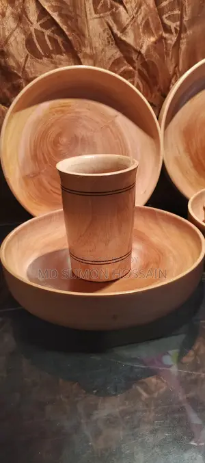 Wooden plate and glass