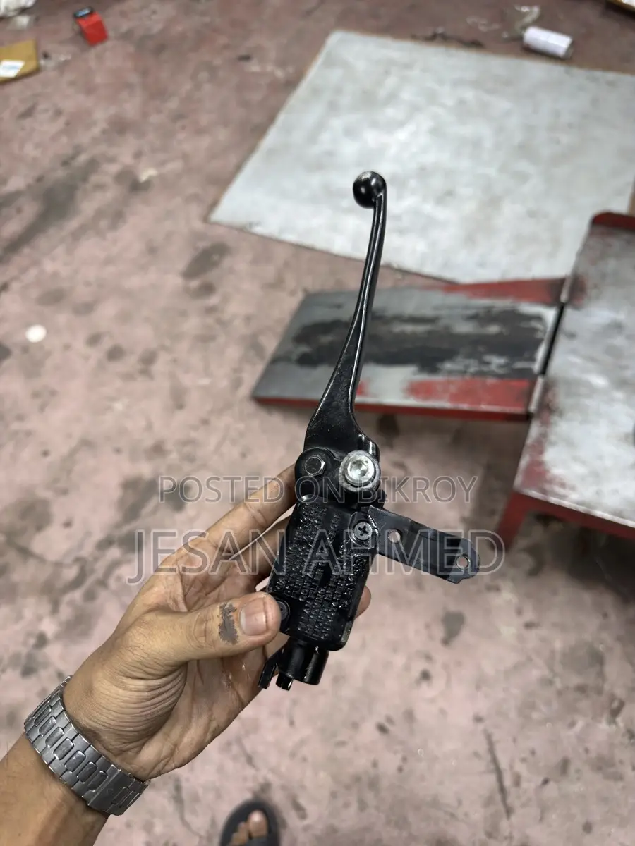 Xtream 125 R Master Cylinder