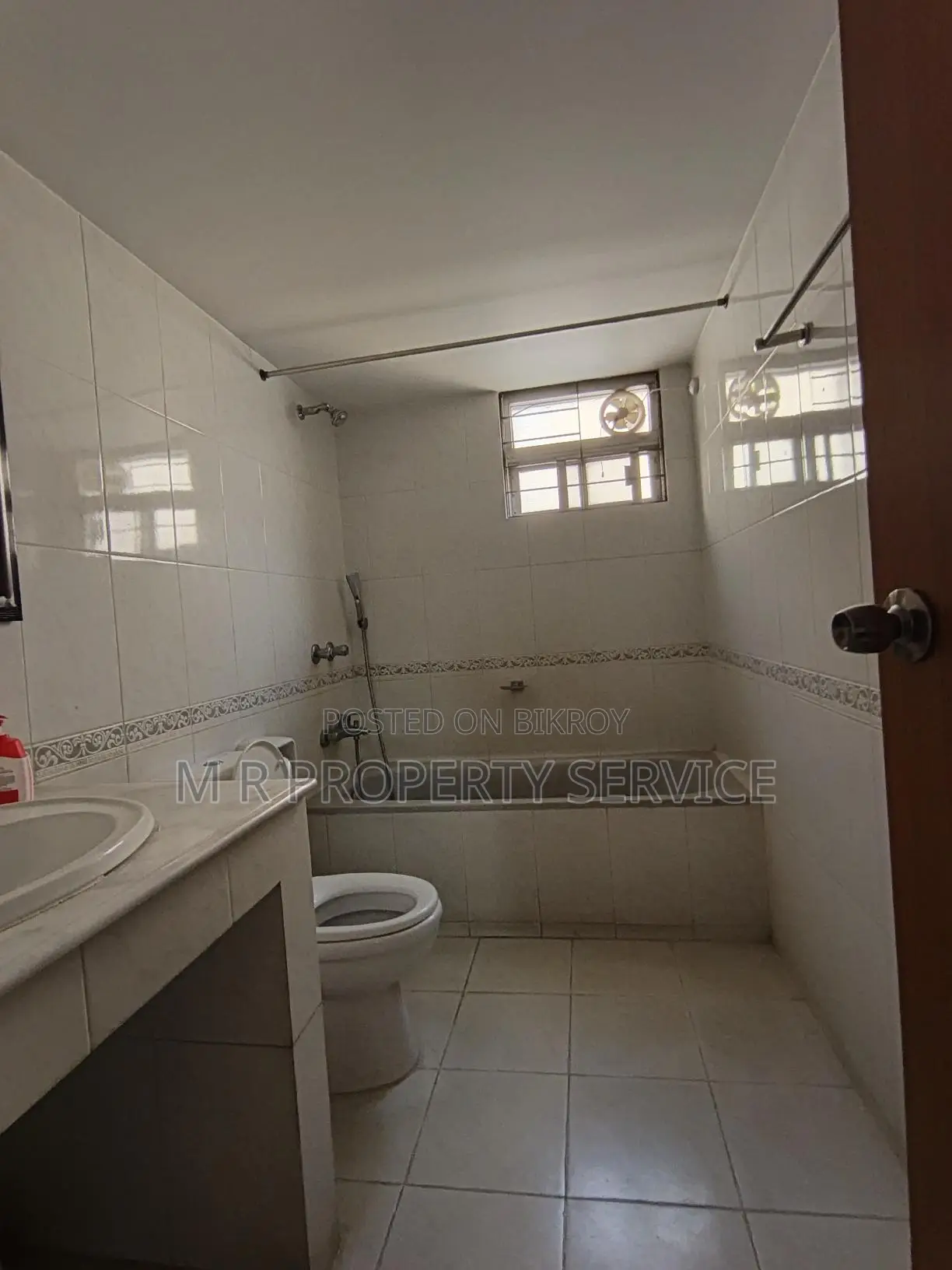 Rent a Beautiful Fully Furnished Apartment in Banani
