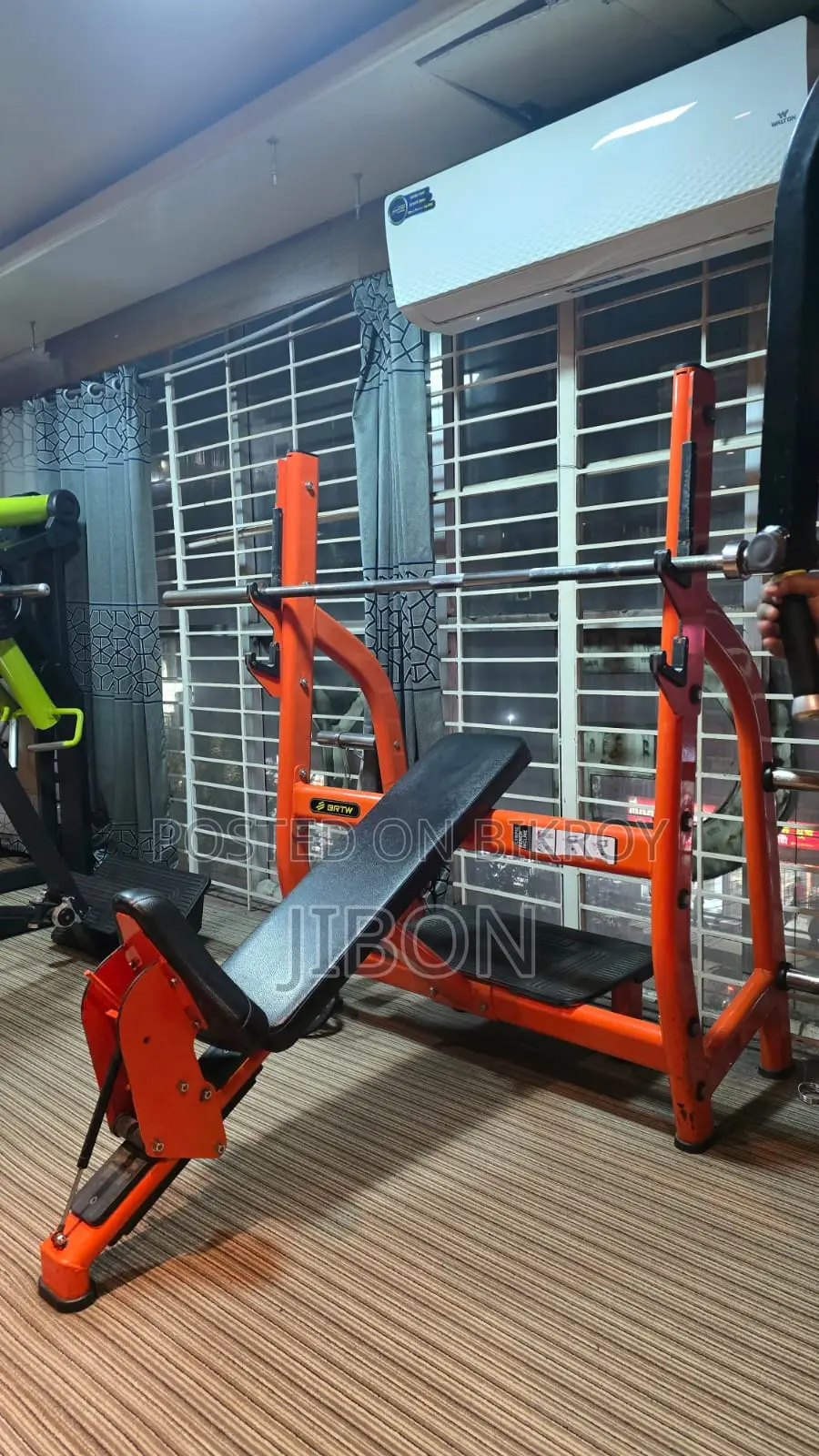 বেঞ্চ প্রেস(bench Press)