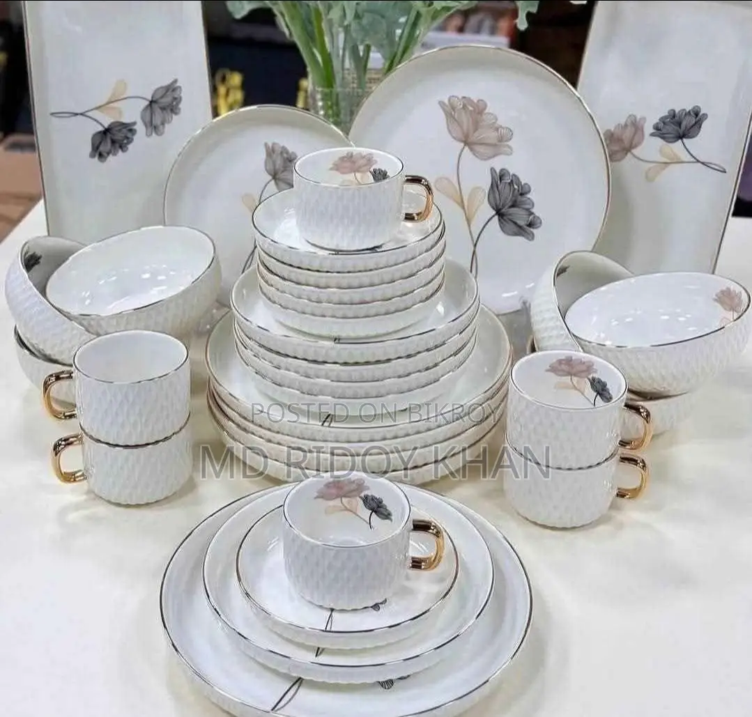 72-Piece Dinner Set 🌼