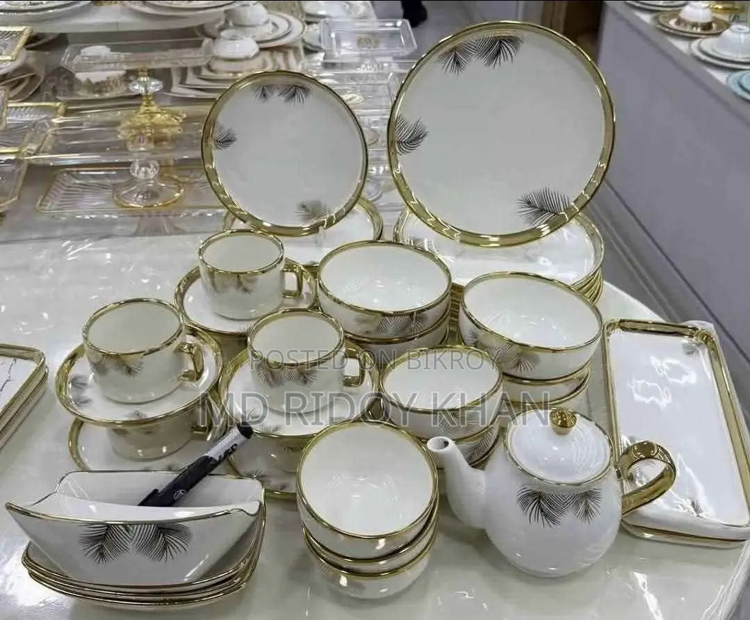 72-Piece Dinner Set 🌼