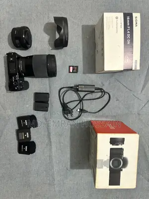 Sony ZV-E10 with 16-50mm Lens