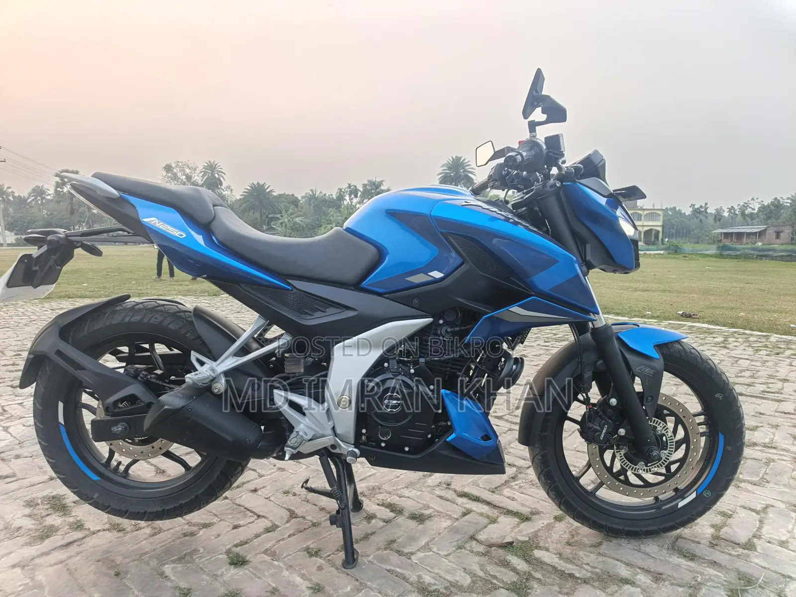 Bajaj Pulsar 2025