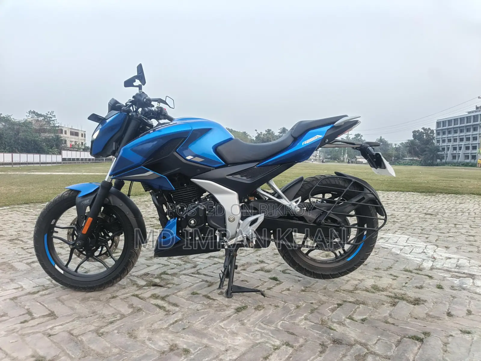 Bajaj Pulsar 2025